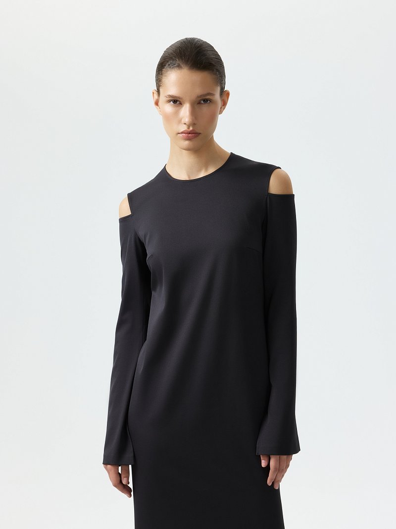 Трикотажное платье с открытыми плечами (Р158)