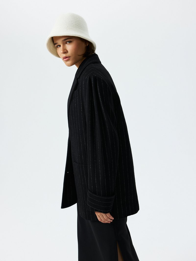 Утепленное полупальто из шерсти