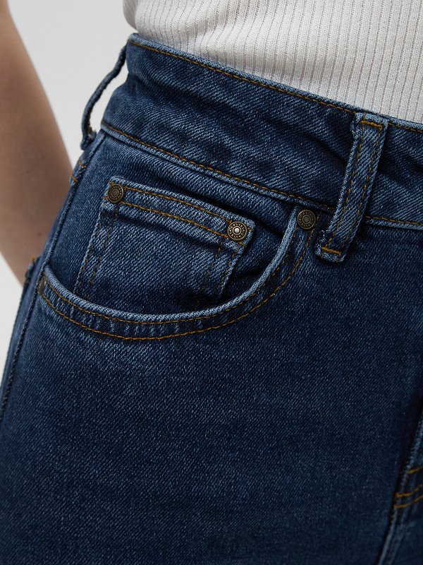 Джинсы-клеш