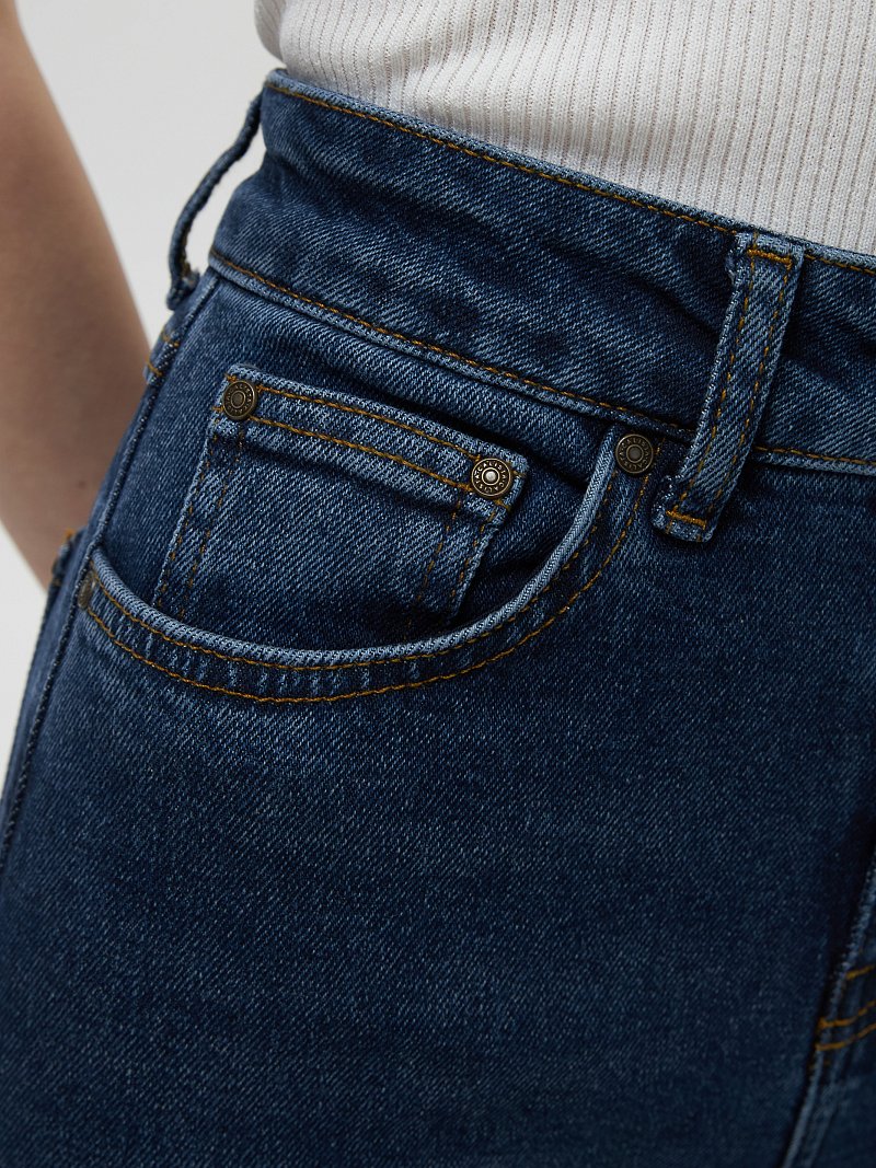 Джинсы-клеш