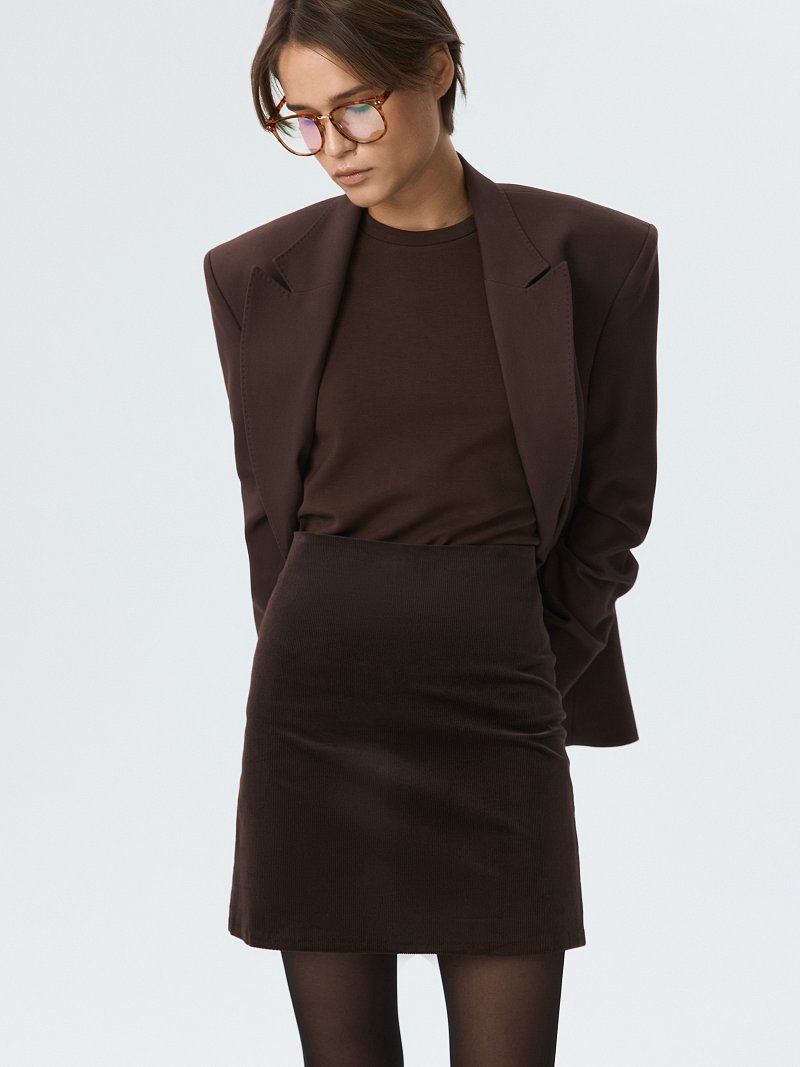 Вельветовая мини-юбка