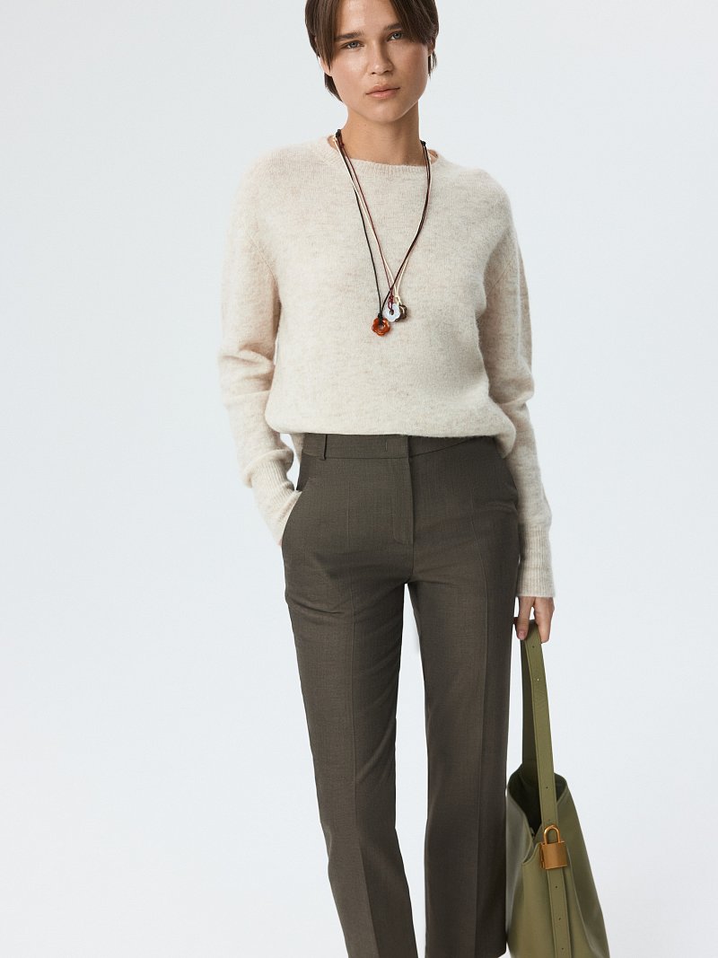 Зауженные укороченные брюки