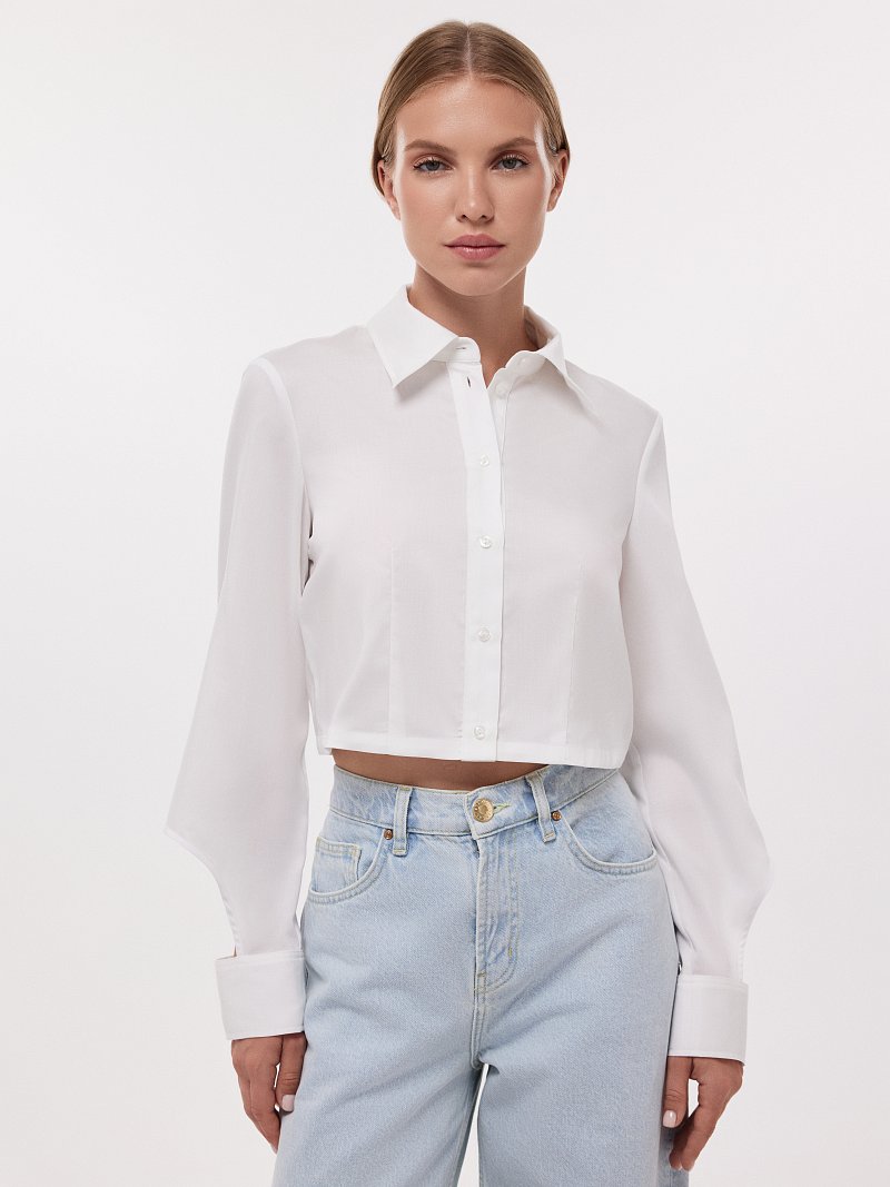 Укороченная рубашка с вырезами