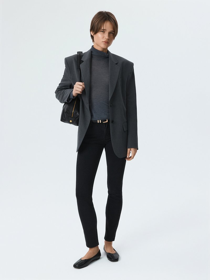 Зауженные джинсы