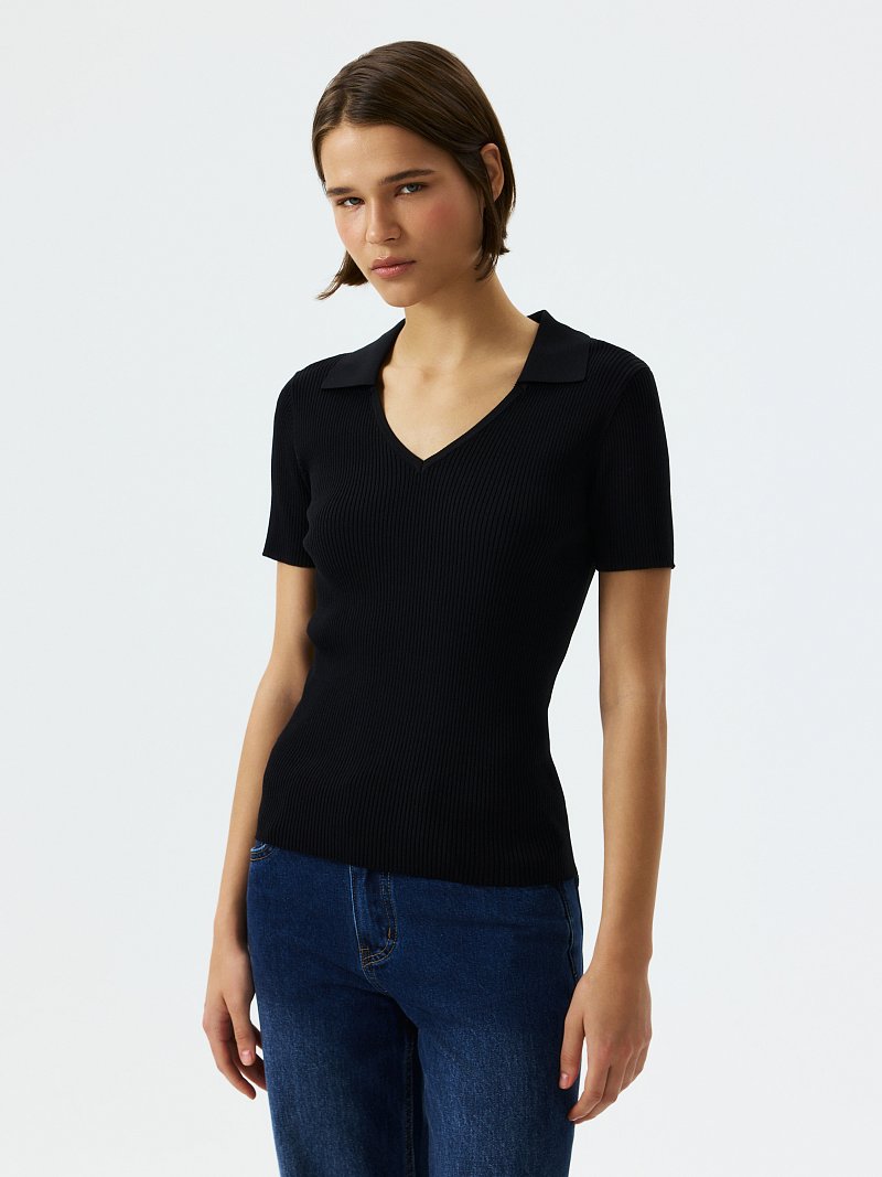 Джемпер с отложным воротником