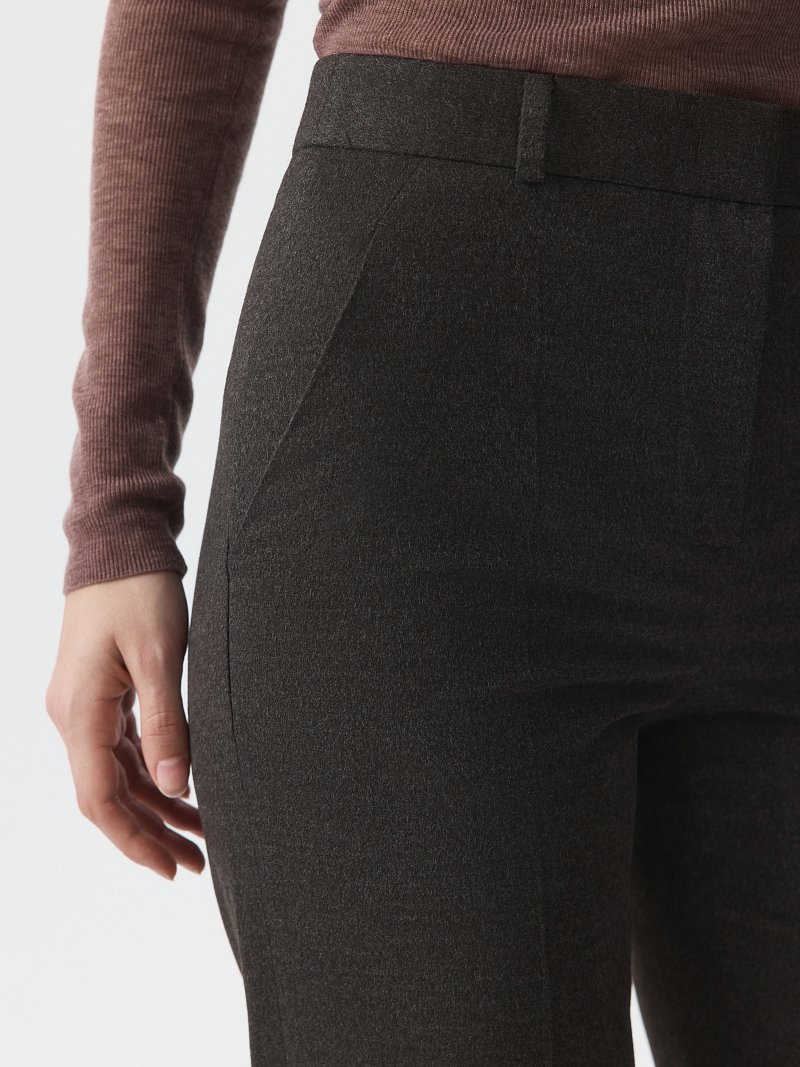 Расклешенные брюки из фланели