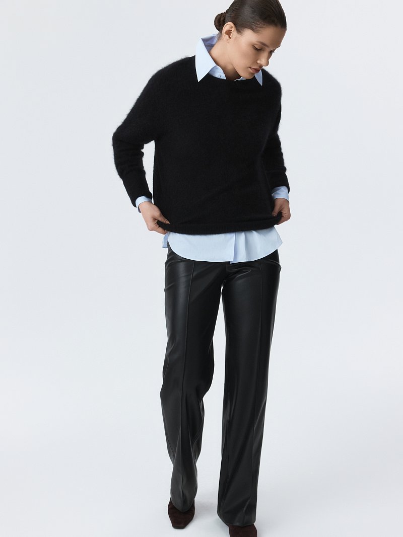 Брюки-клеш из экокожи