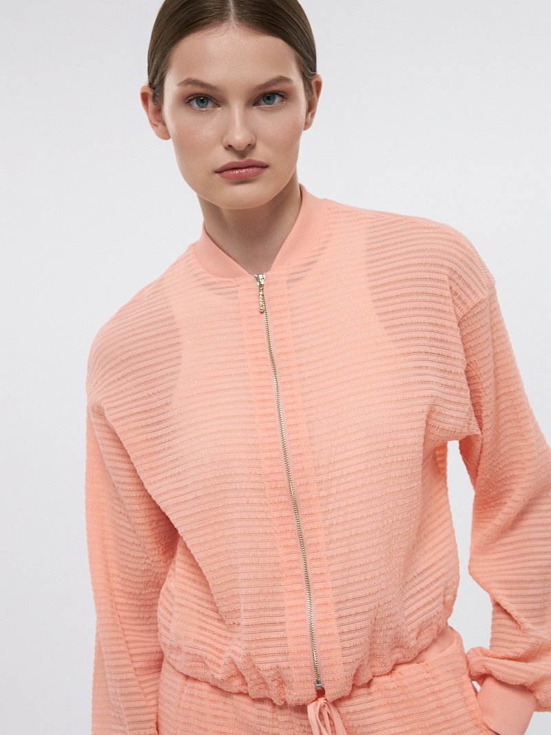 Спортивный костюм с шортами