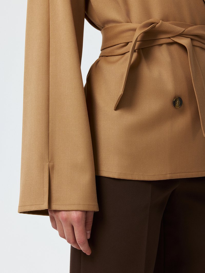 Жакет с поясом