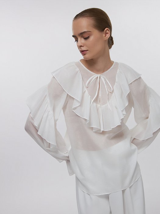 Прямая блуза с воланами: фото №2