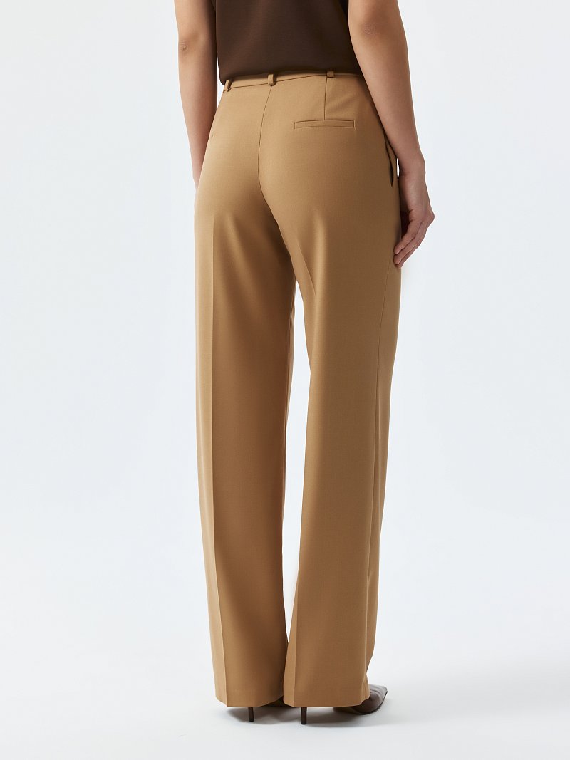 Брюки прямого кроя со стрелками