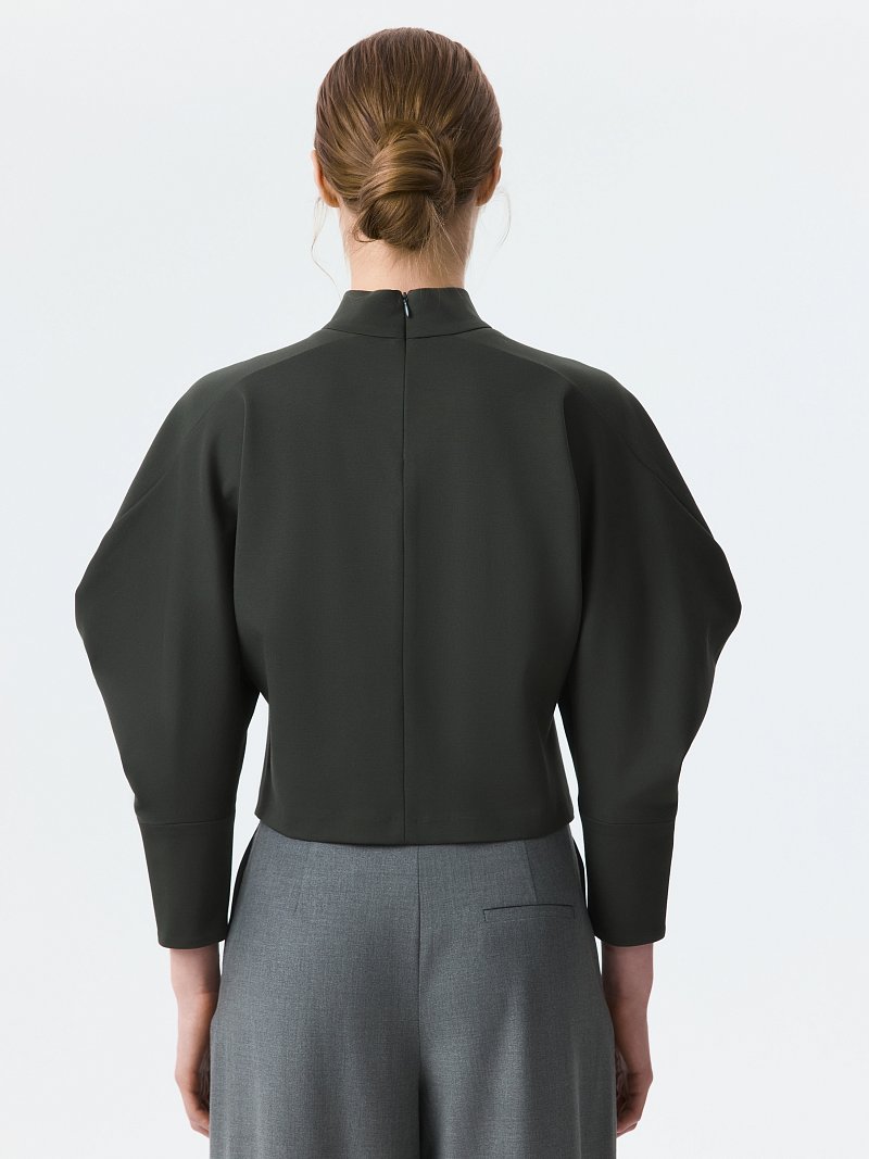 Лонгслив с объемными рукавами 3/4