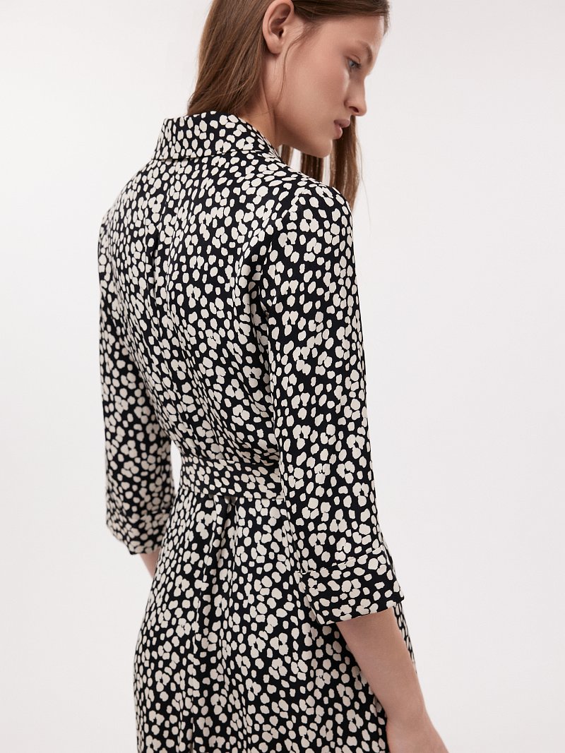 Платье-рубашка с поясом