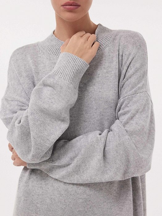 Вязаное платье-макси с разрезом: фото №2