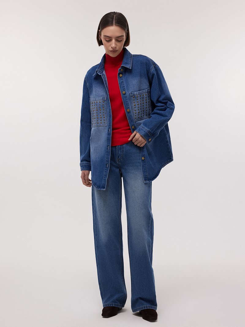 Джинсовая рубашка с клепками