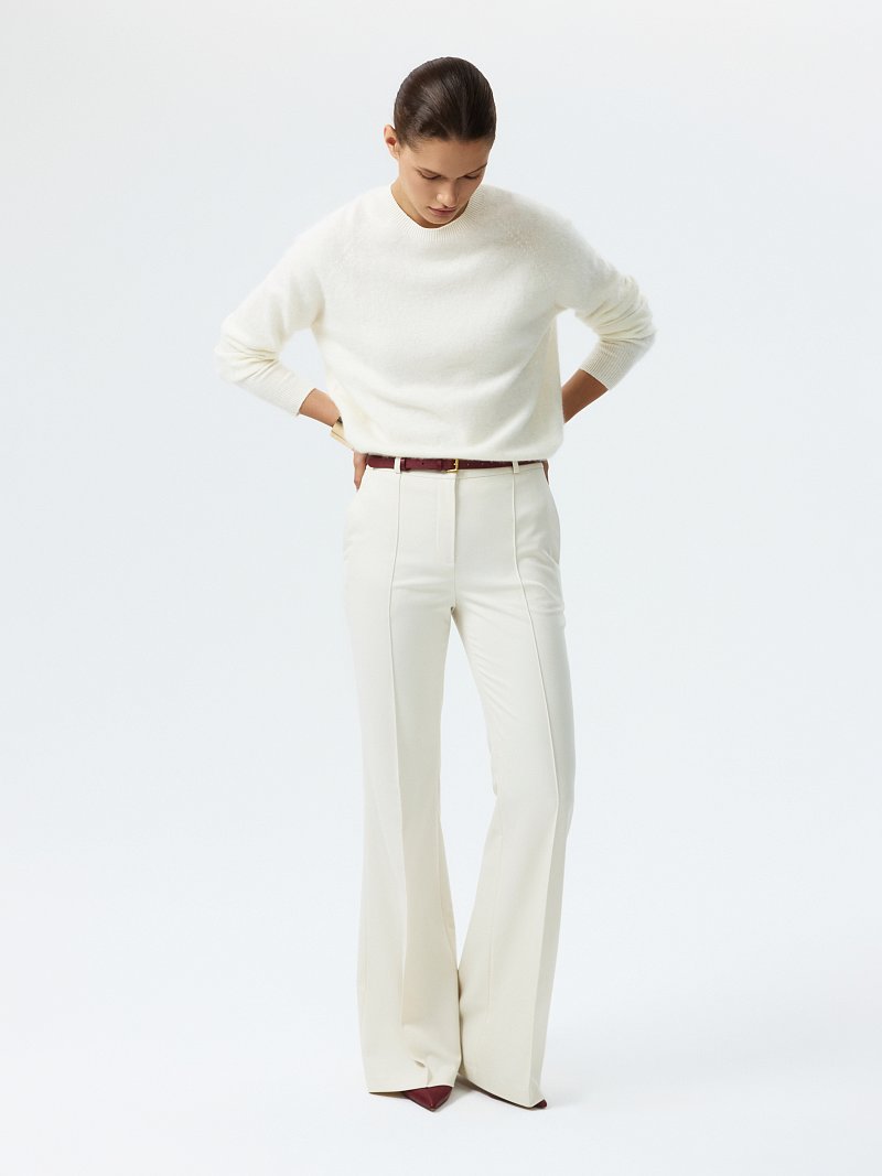 Расклешенные брюки со стрелками