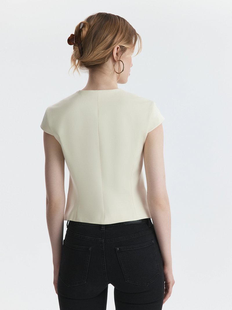 Атласный жилет с рукавами