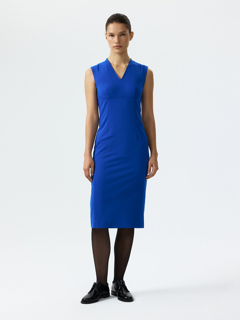 Платье-футляр с акцентным лифом