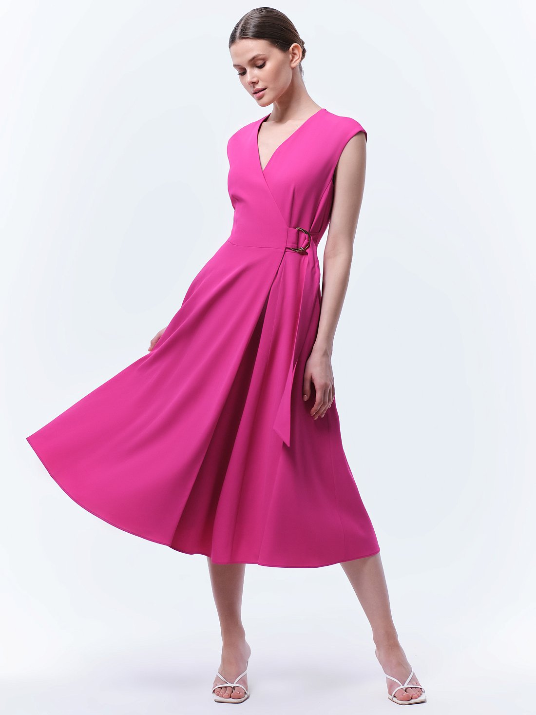 Платье-миди на запах: фото №1