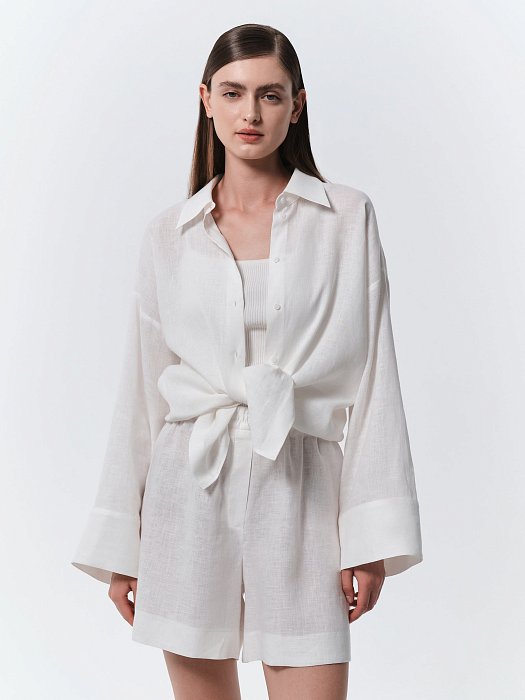 Костюм с рубашкой и шортами: фото №6