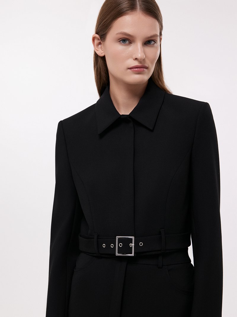 Укороченный жакет на кнопках