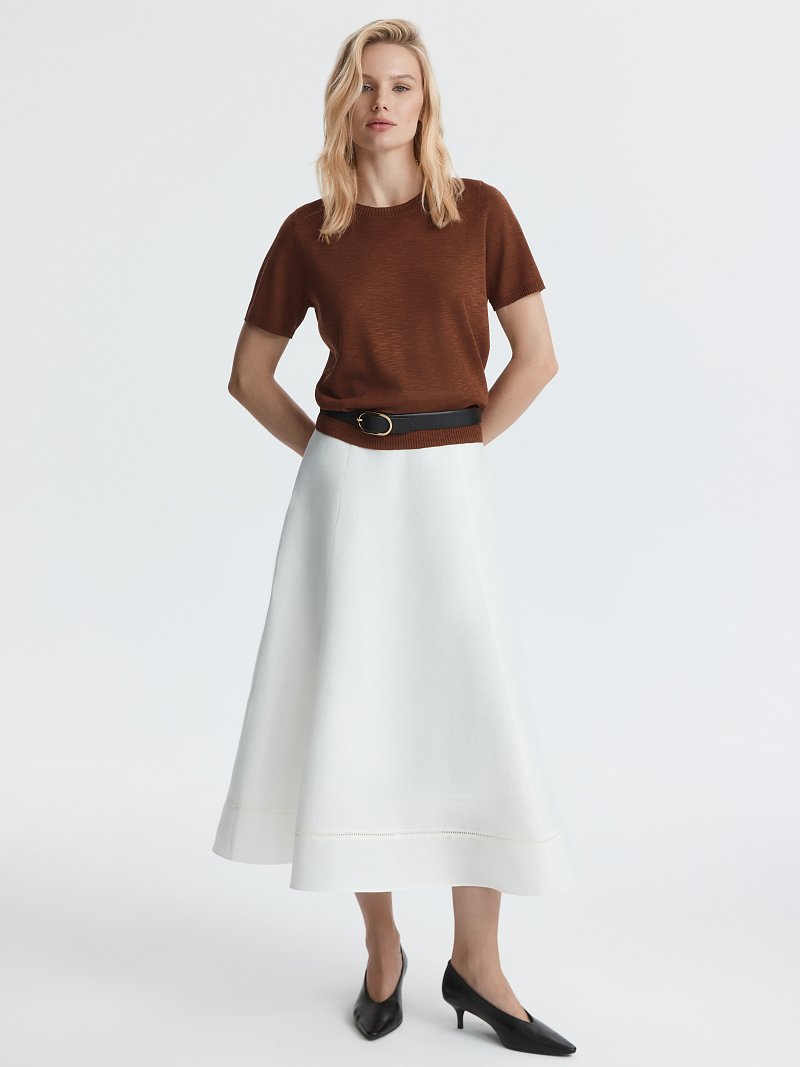 Расклешенная юбка изо льна