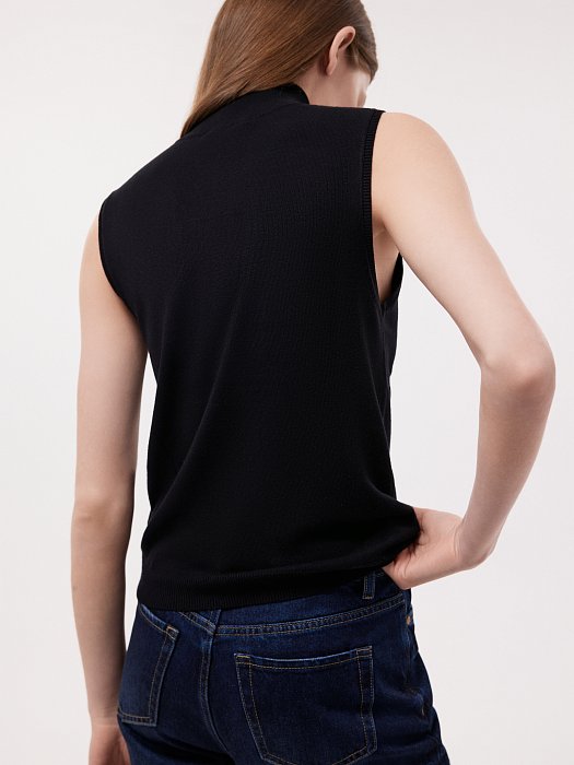 Водолазка без рукавов: фото №4