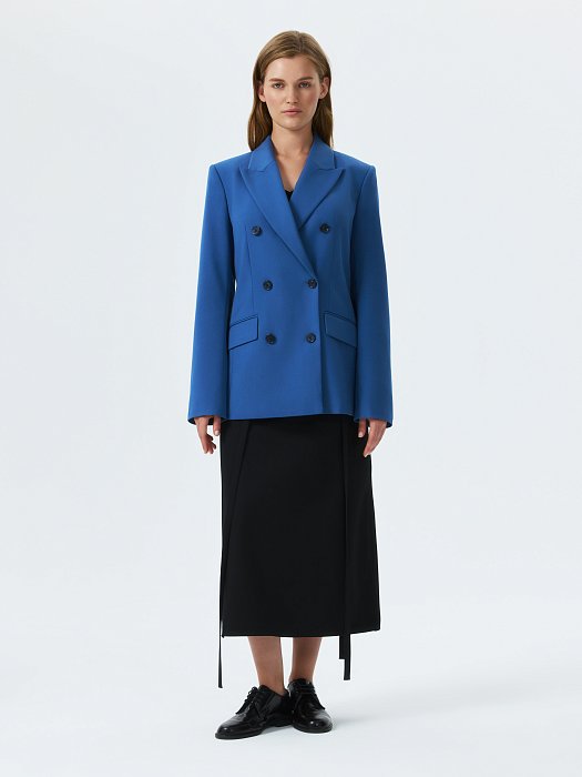 Приталенный двубортный жакет: фото №6