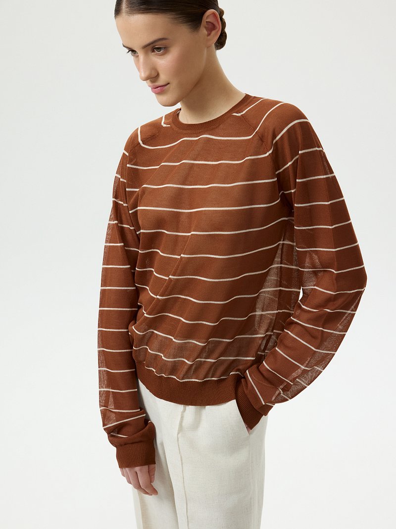 Тонкий джемпер в полоску