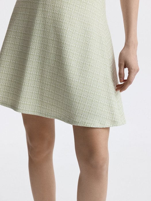 Расклешенная юбка из твида: фото №4