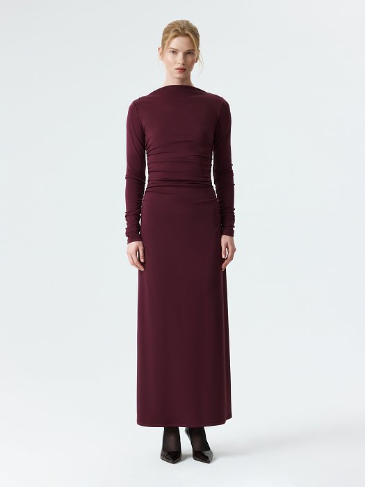 Трикотажное платье с драпировками: фото №6