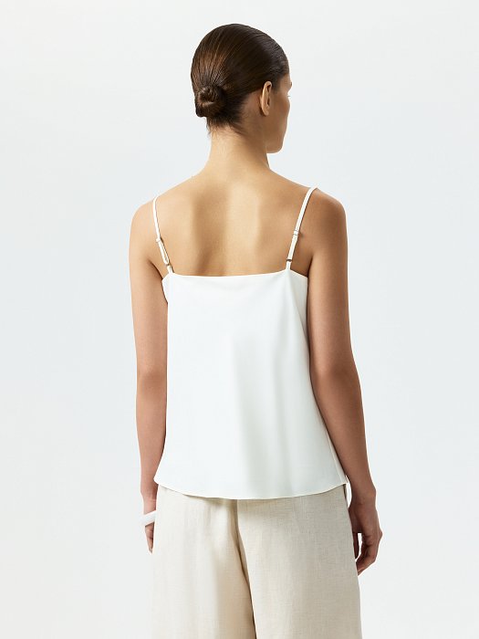 Атласный топ на бретелях: фото №6