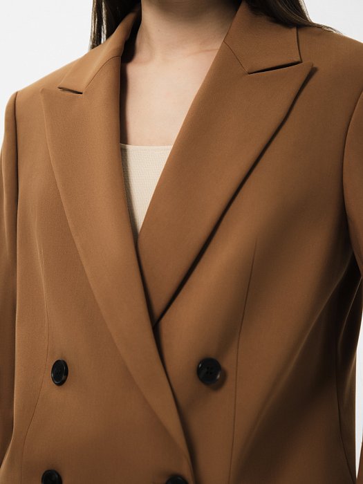 Двубортный прямой жакет: фото №8