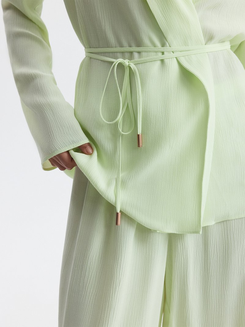 Костюм из вискозы