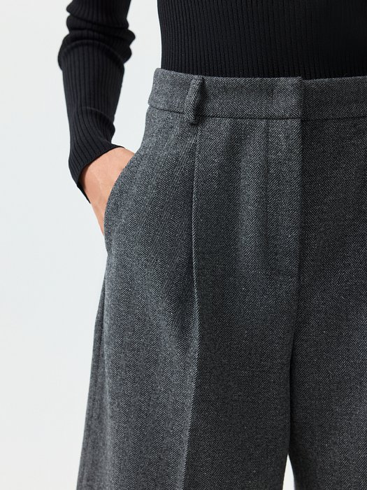 Шорты из твида «в елочку»: фото №4