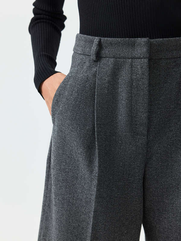 Шорты из твида «в елочку»