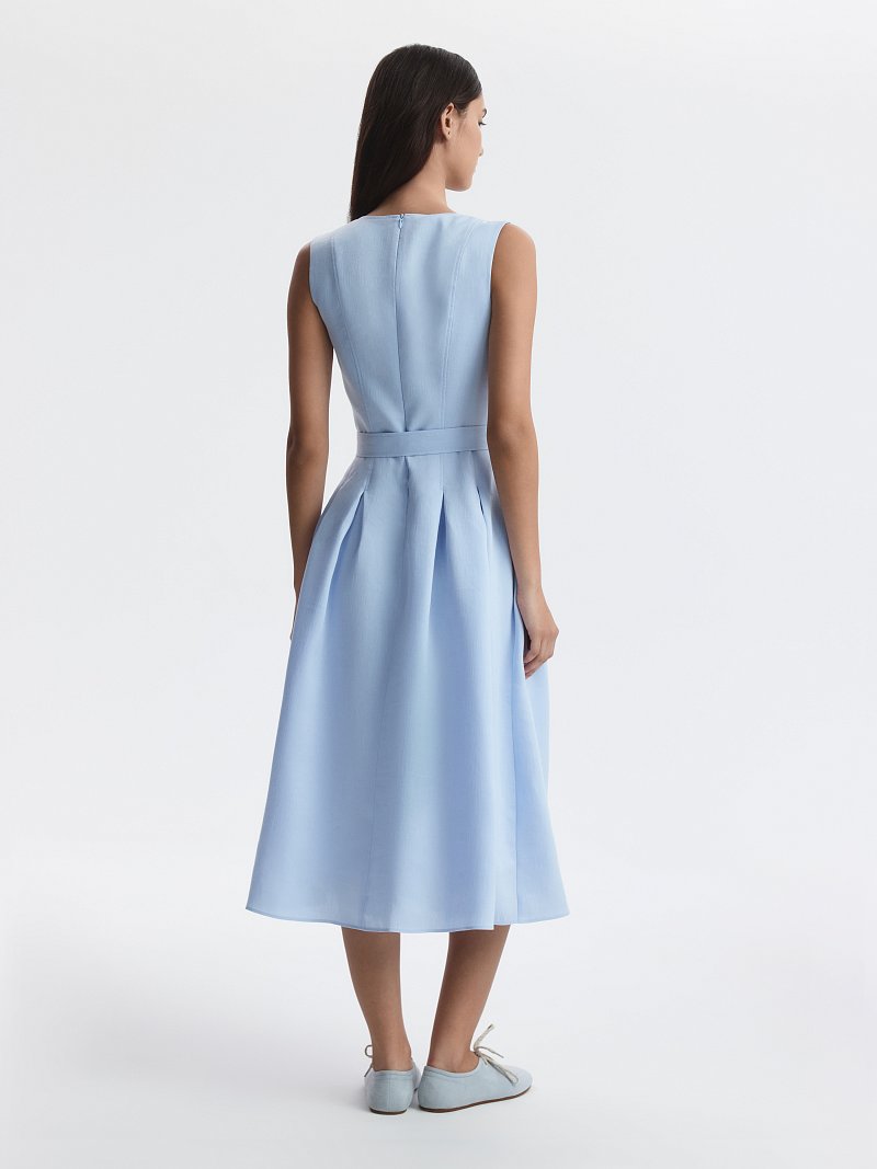 Расклешенное платье изо льна (Р158)