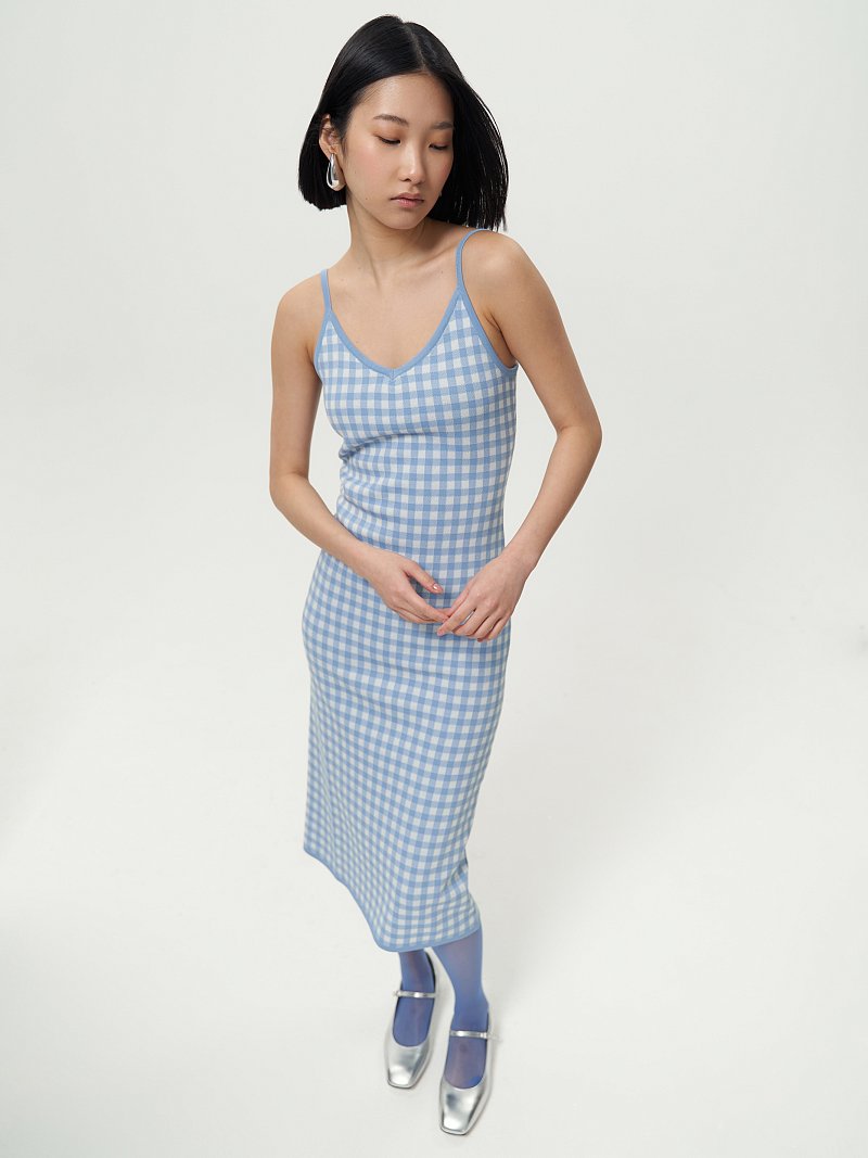 Трикотажное платье в клетку