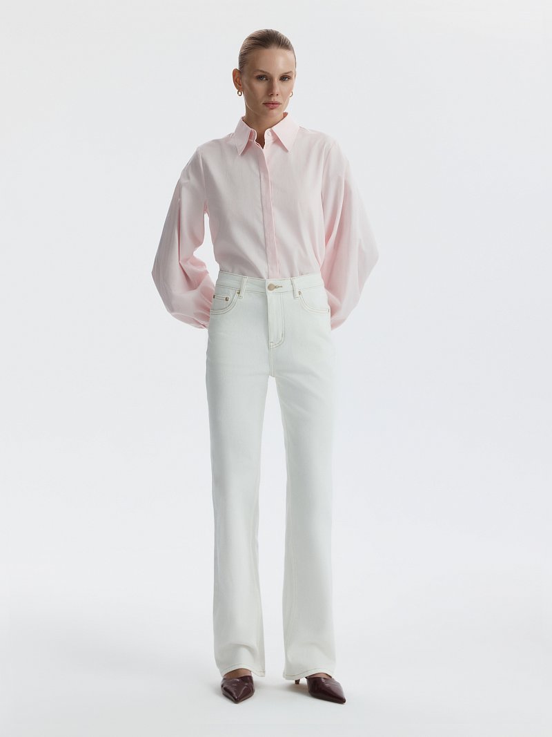 Белые прямые джинсы