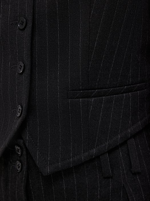 Жилет из переработанного материала: фото №3