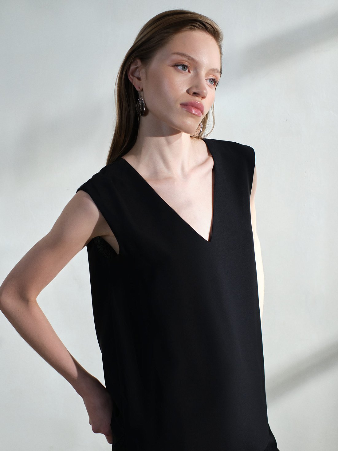 Топ прямой с V-вырезом: фото №1