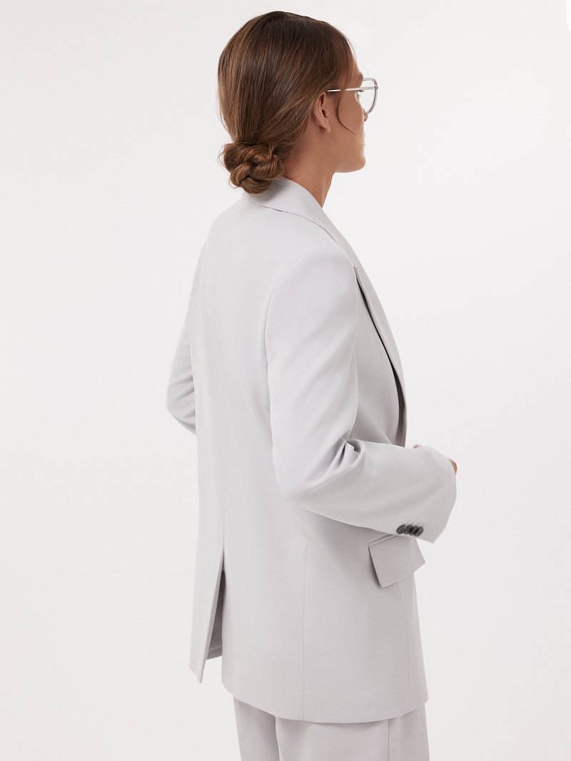 Удлиненный жакет на пуговице (Р158)