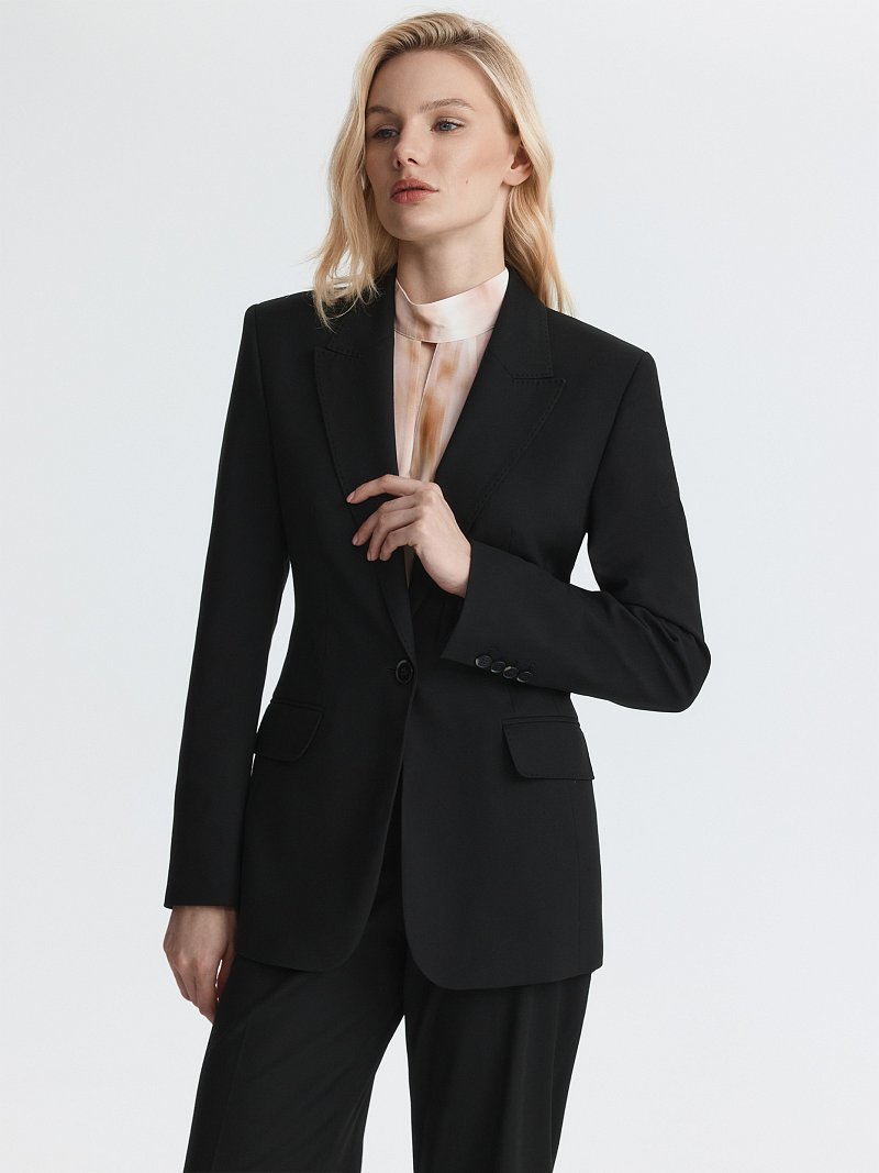 Приталенный жакет на пуговице (Р158)