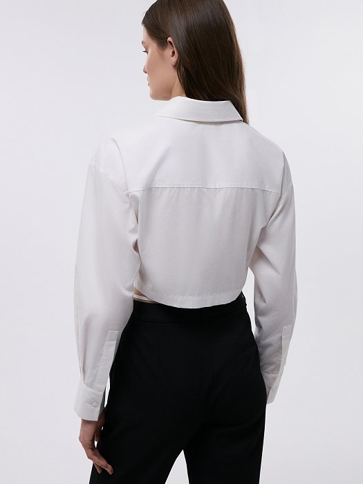 Укороченная рубашка со шнуровкой: фото №3