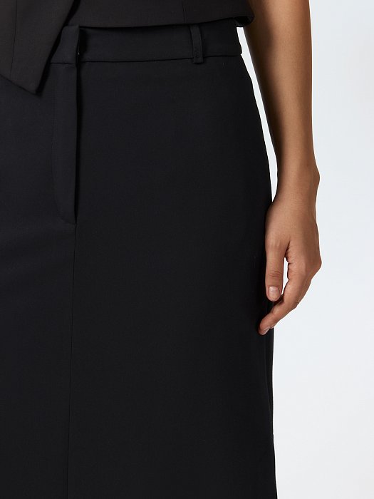 Прямая юбка с разрезами: фото №4