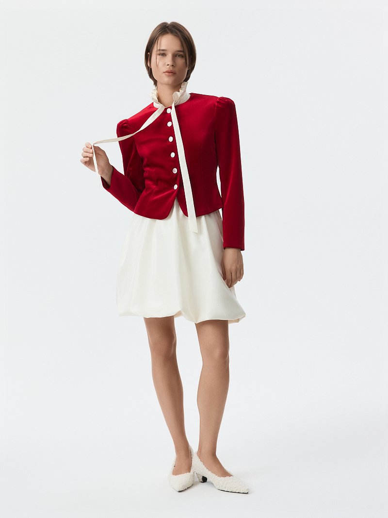 Бархатный жакет со съемным воротником