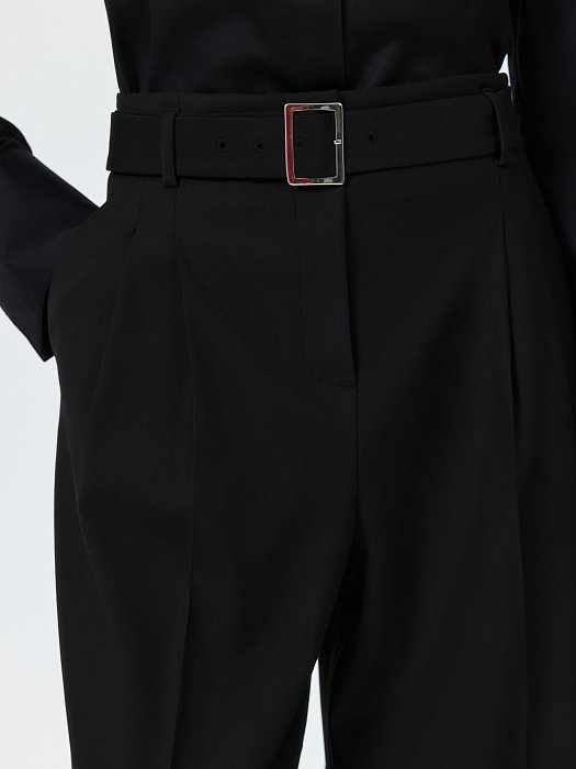 Широкие брюки с поясом: фото №3