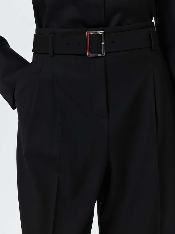 Широкие брюки с поясом