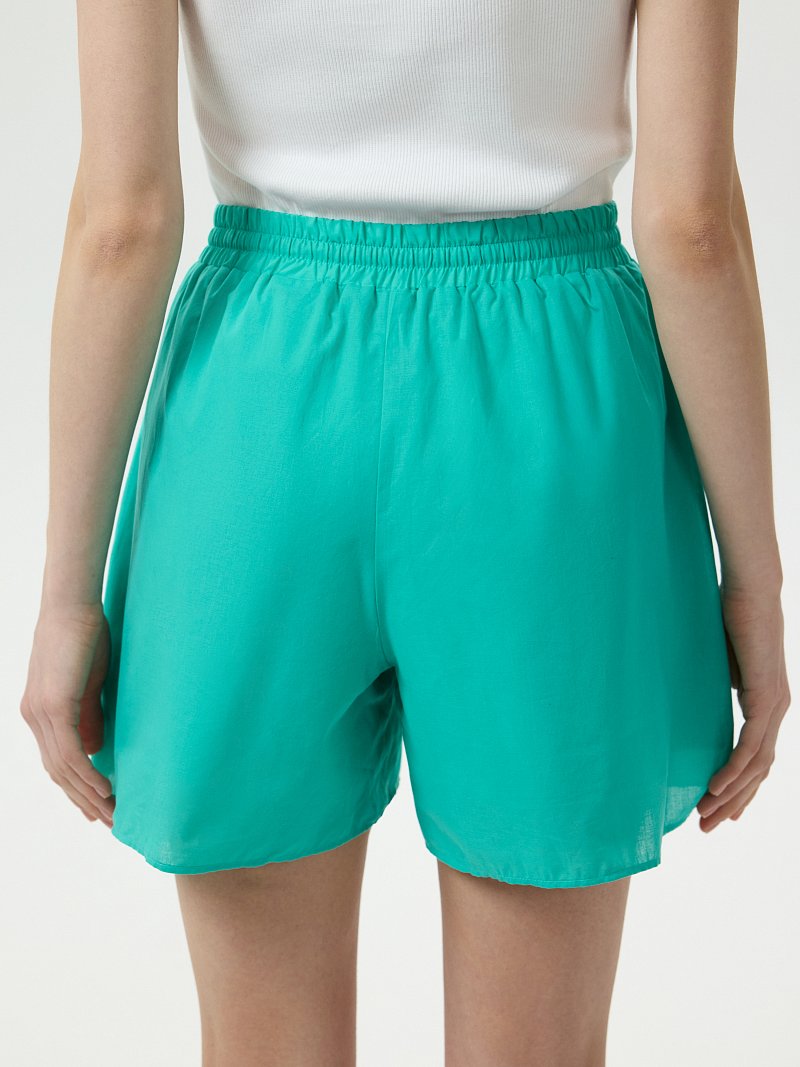 Свободные шорты из хлопка