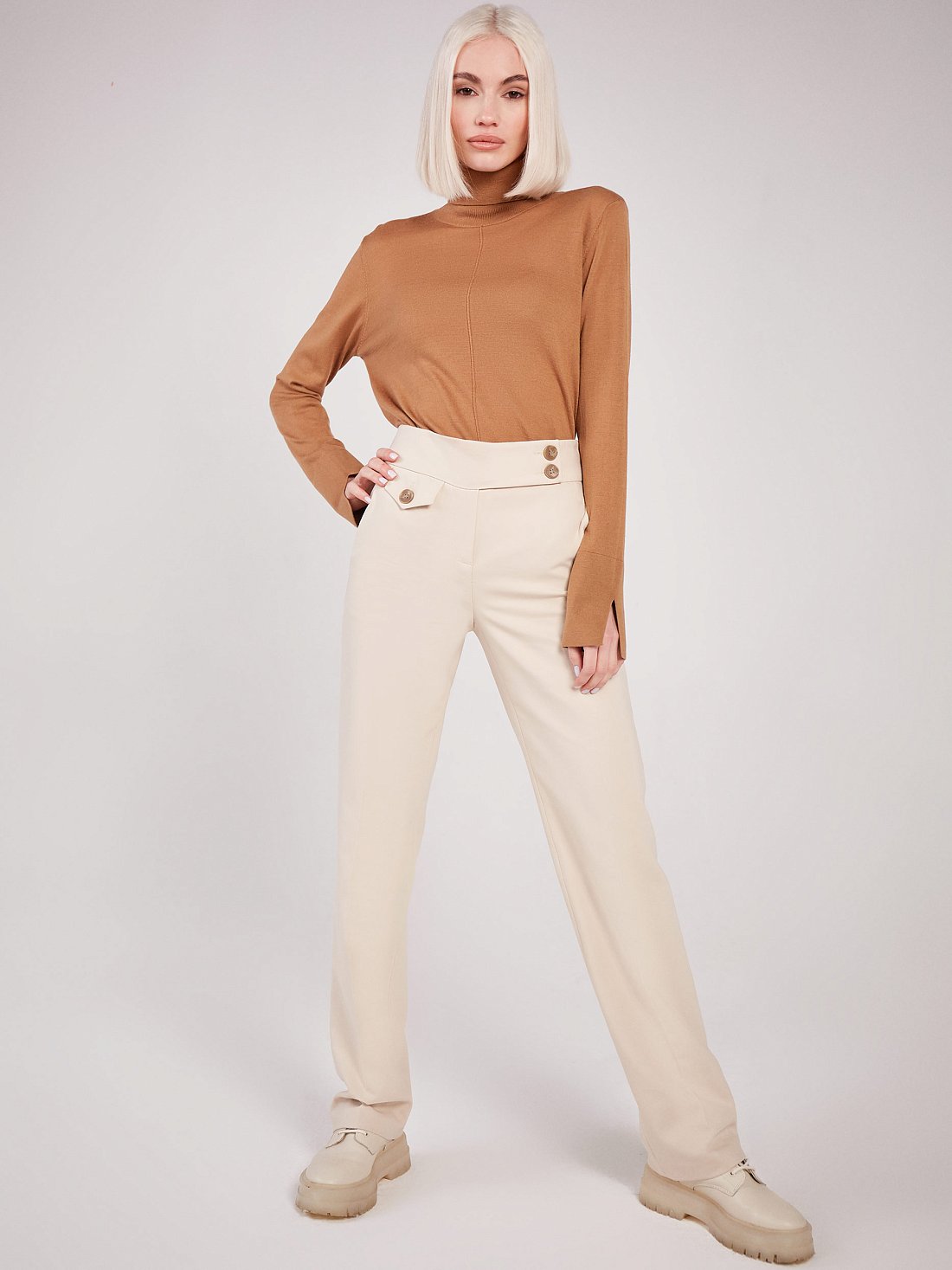 Брюки со средней посадкой: фото №1